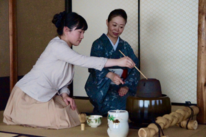 お茶を点てる体験